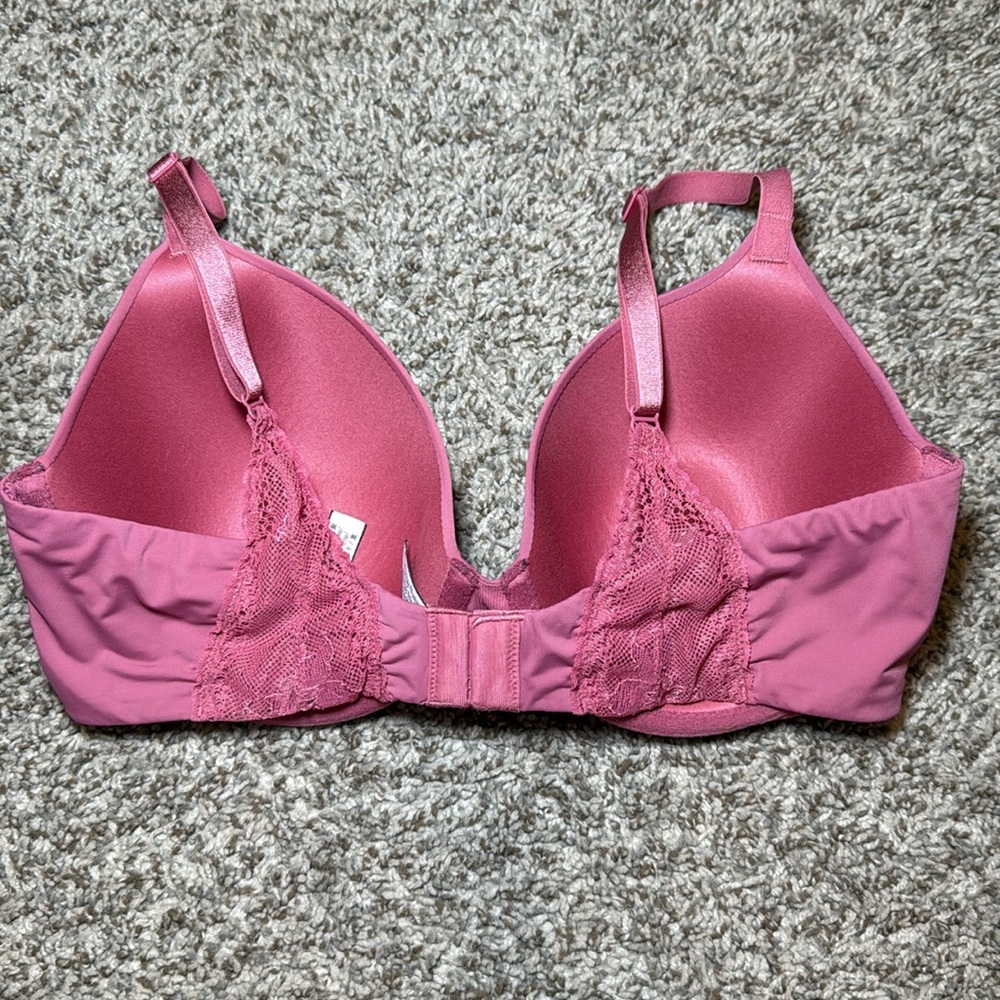 Victoria’s Secret T Shirt Lightly Lined Full Coverage Maroon Pink Lace Bra‎ 34D - Picture 2 of 5